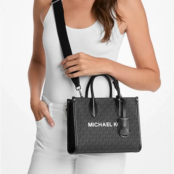 Michael Kors Mirella Small Signature Logo Crossbody Bag
Black
NWT - Picture 5 of 16